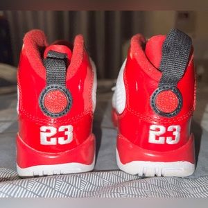 Jordan Retro 9 ‘Gym Red’